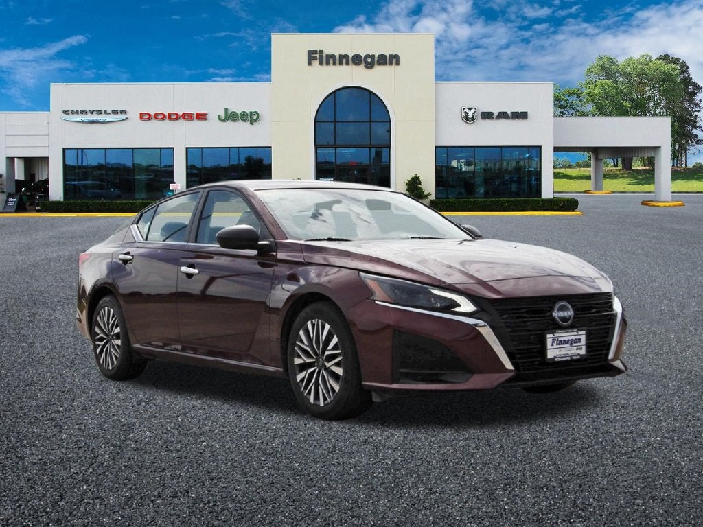 2025 Nissan Altima 2.5 SV Apple Car Play - Android Auto