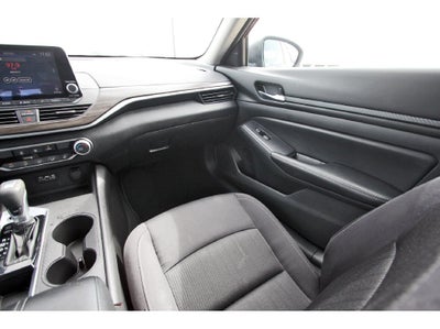 2025 Nissan Altima 2.5 SV Apple Car Play - Android Auto