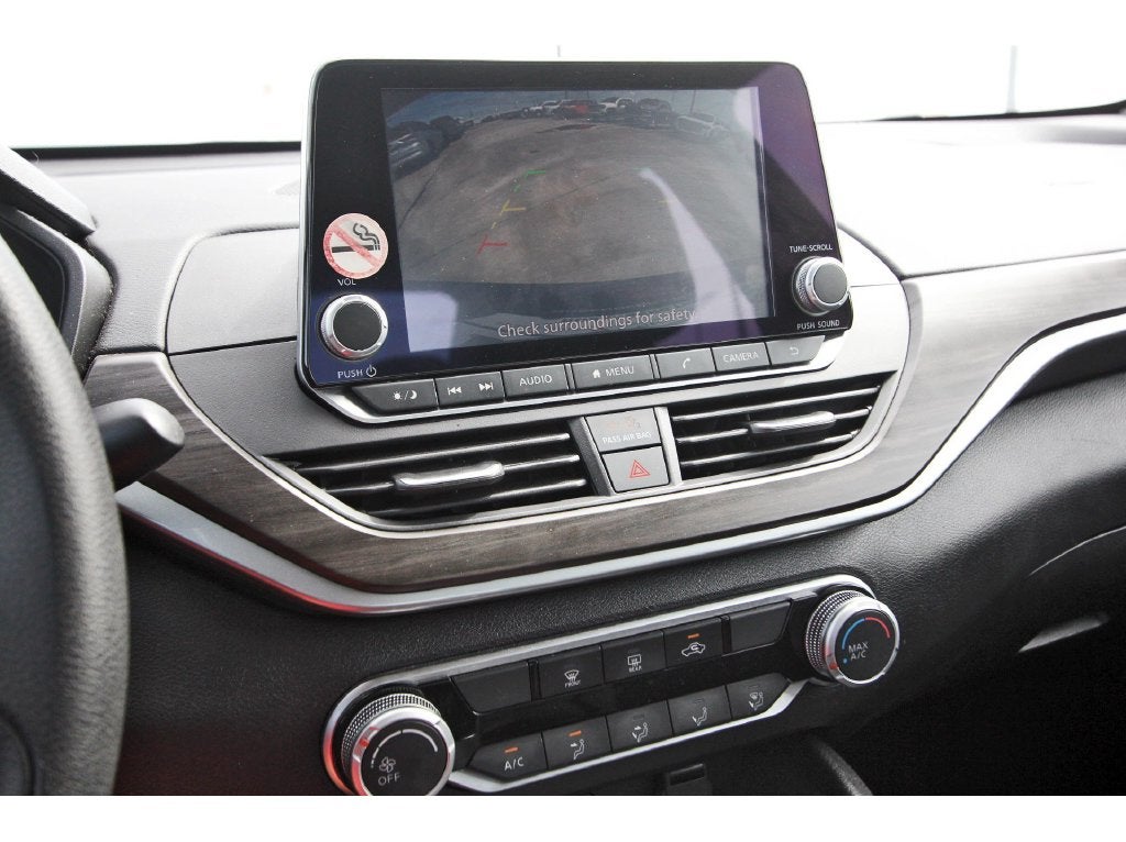 2025 Nissan Altima 2.5 SV Apple Car Play - Android Auto