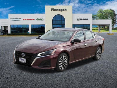 2025 Nissan Altima 2.5 SV Apple Car Play - Android Auto