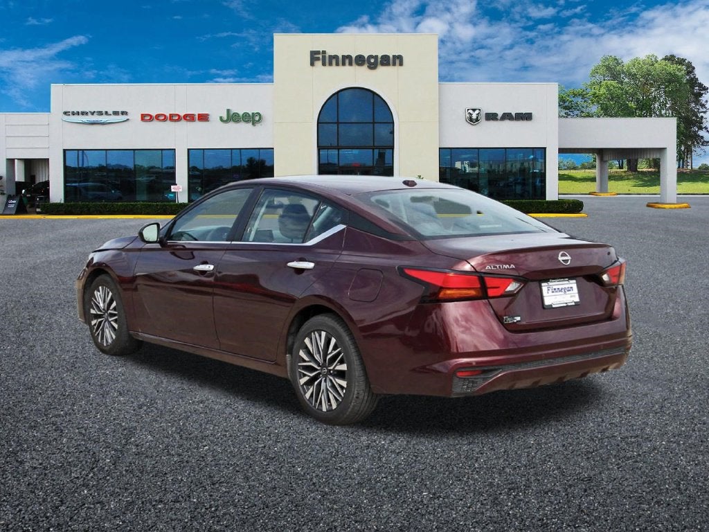 2025 Nissan Altima 2.5 SV Apple Car Play - Android Auto
