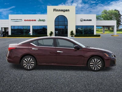 2025 Nissan Altima 2.5 SV Apple Car Play - Android Auto