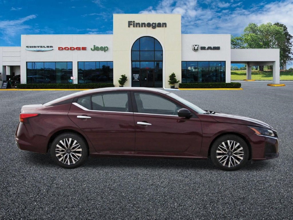2025 Nissan Altima 2.5 SV Apple Car Play - Android Auto