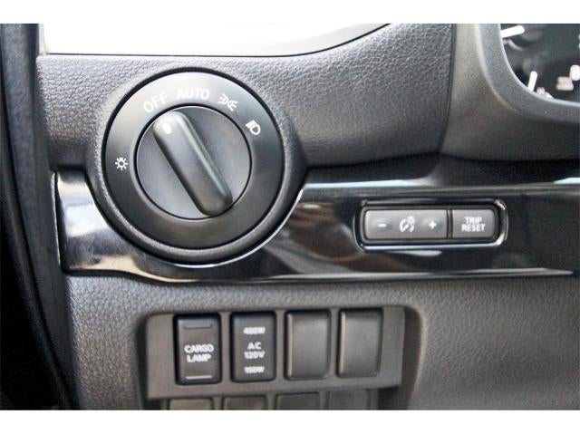 2021 Nissan Titan 4x2 Crew Cab SV