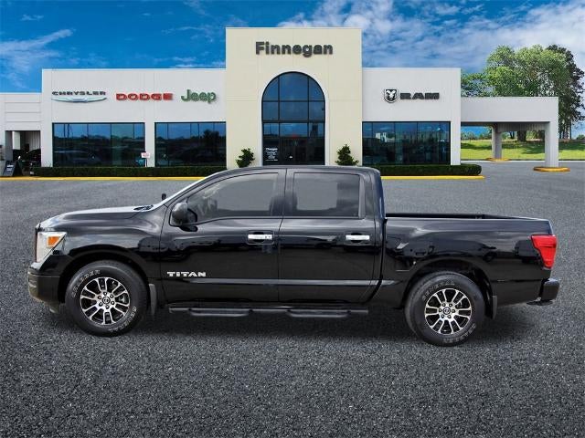 2021 Nissan Titan 4x2 Crew Cab SV