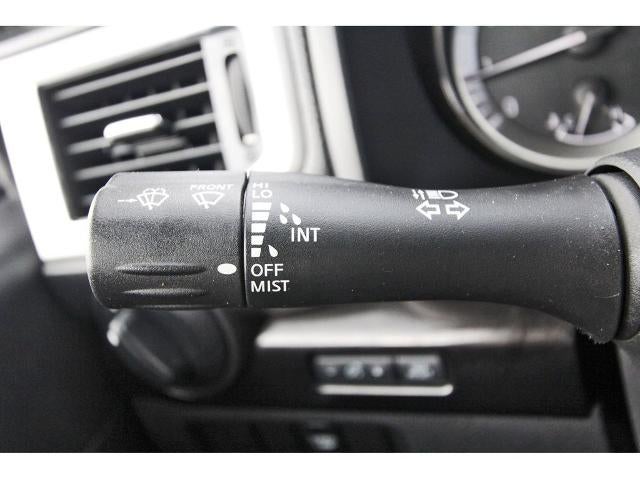 2019 Nissan Titan 4x2 Crew Cab SV