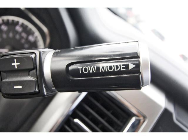 2019 Nissan Titan 4x2 Crew Cab SV