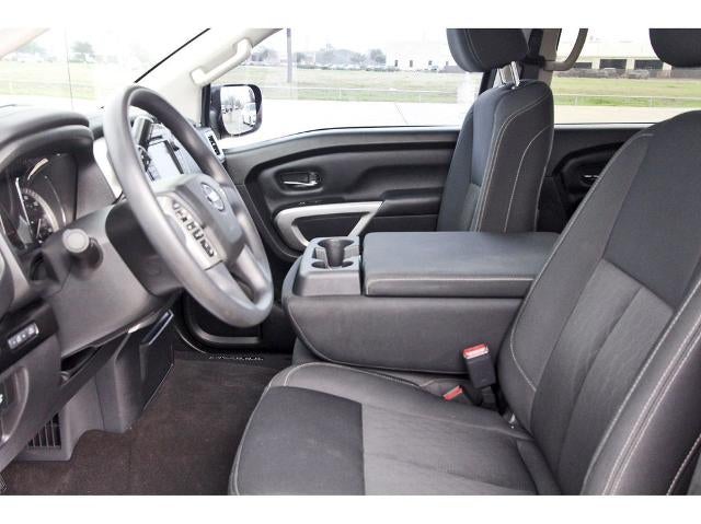 2019 Nissan Titan 4x2 Crew Cab SV