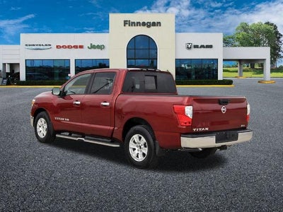 2019 Nissan Titan 4x2 Crew Cab SV