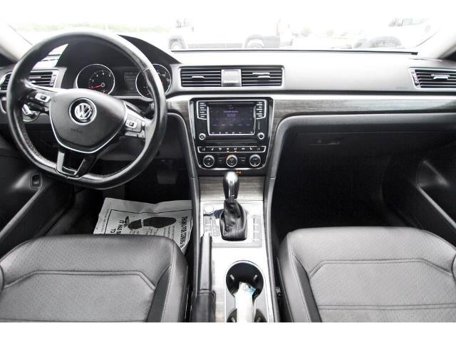 2018 Volkswagen Passat 2.0T SE w/Technology Auto