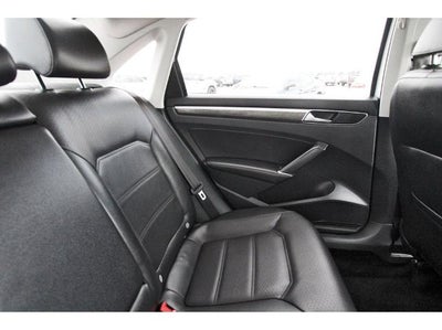 2018 Volkswagen Passat 2.0T SE w/Technology Auto