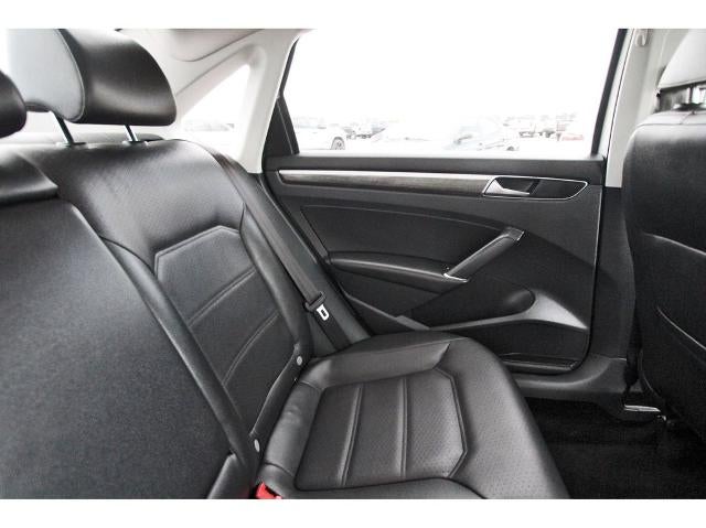 2018 Volkswagen Passat 2.0T SE w/Technology Auto