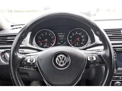 2018 Volkswagen Passat 2.0T SE w/Technology Auto