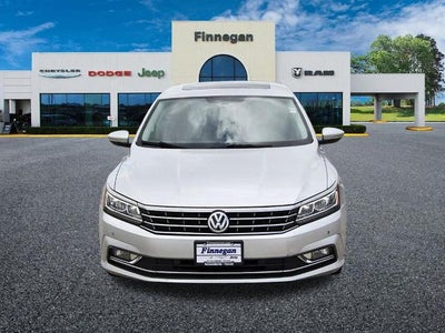 2018 Volkswagen Passat 2.0T SE w/Technology Auto