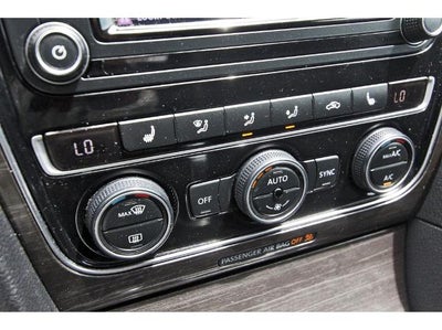 2018 Volkswagen Passat 2.0T SE w/Technology Auto