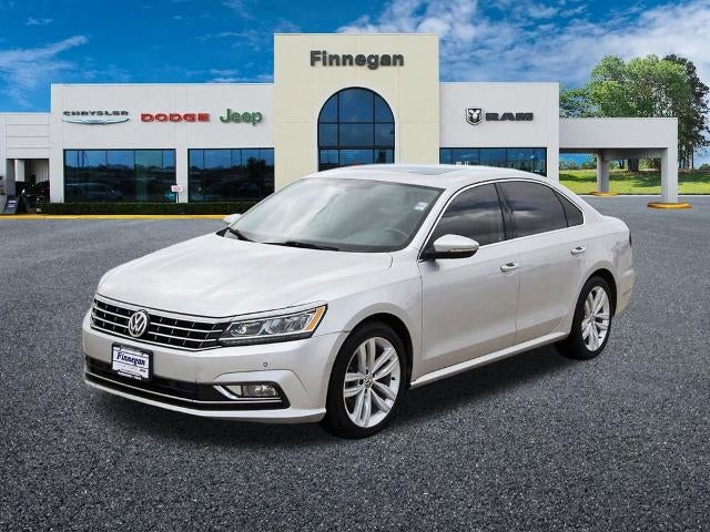 2018 Volkswagen Passat 2.0T SE w/Technology Auto