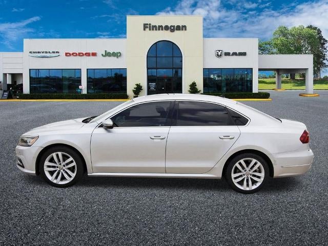 2018 Volkswagen Passat 2.0T SE w/Technology Auto