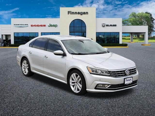 2018 Volkswagen Passat 2.0T SE w/Technology Auto