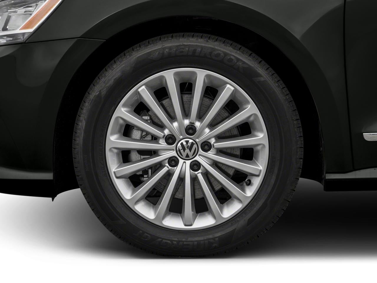 2018 Volkswagen Passat 2.0T SE w/Technology Auto