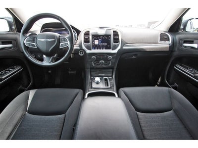 2020 Chrysler 300 Touring