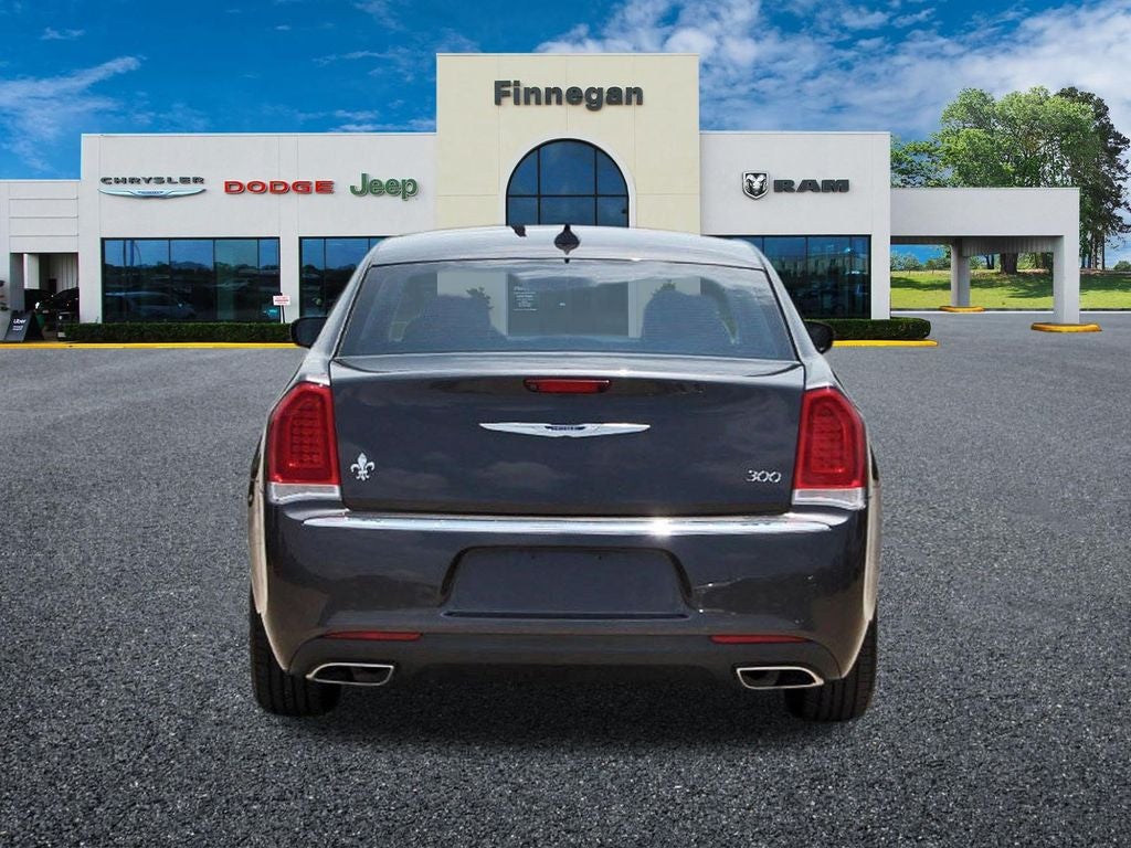 2020 Chrysler 300 Touring