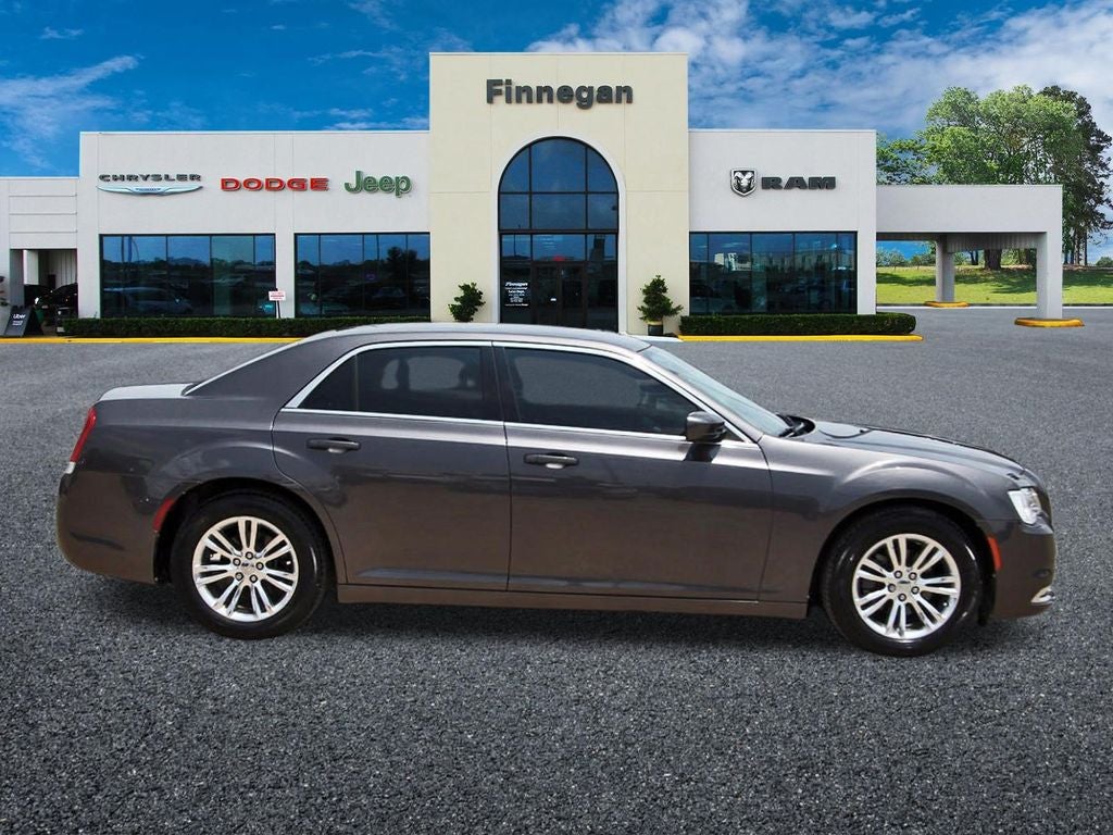 2020 Chrysler 300 Touring