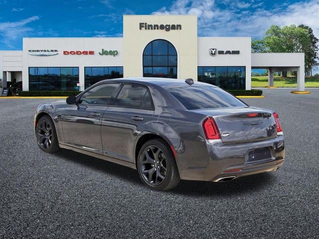 2023 Chrysler 300 Touring RWD