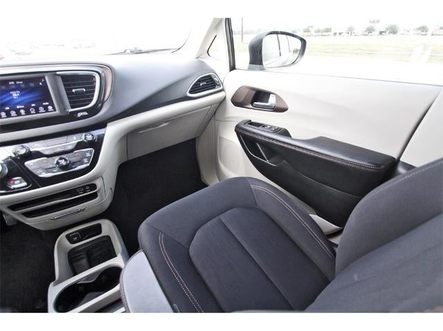 2018 Chrysler Pacifica L FWD