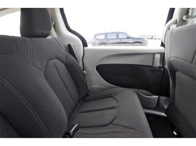 2018 Chrysler Pacifica L FWD