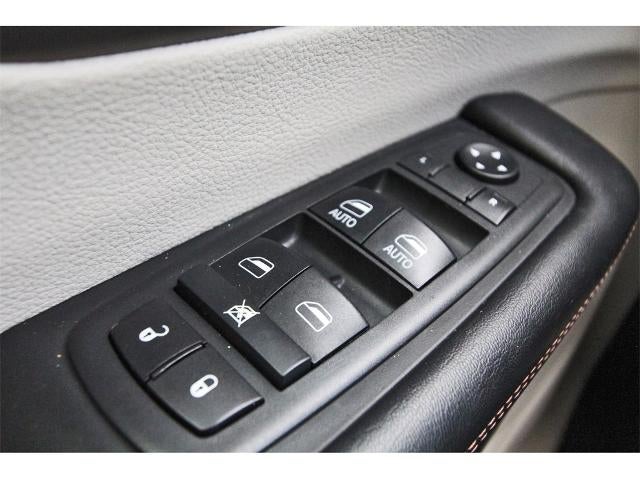 2018 Chrysler Pacifica L FWD