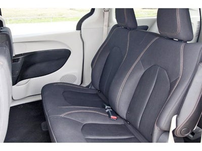 2018 Chrysler Pacifica L FWD