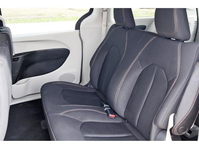 2018 Chrysler Pacifica L FWD