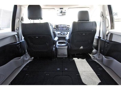 2023 Chrysler Pacifica Limited FWD