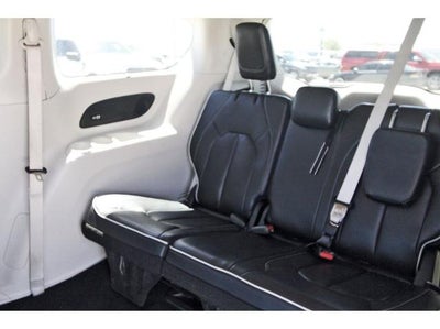 2023 Chrysler Pacifica Limited FWD