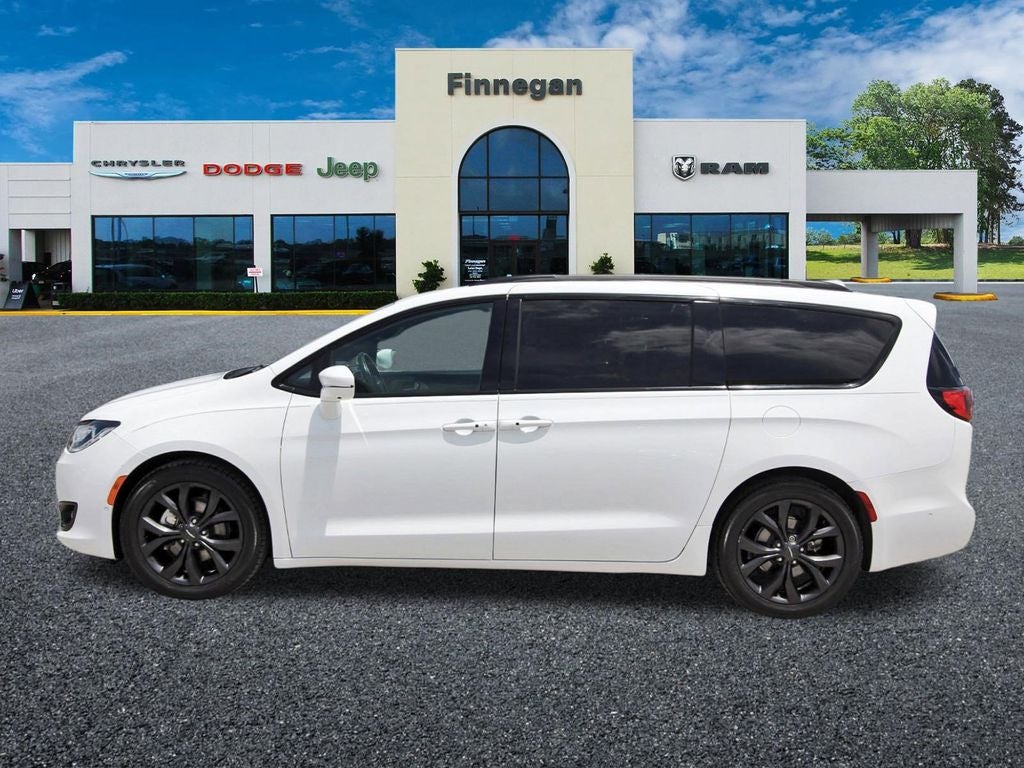 2020 Chrysler Pacifica Limited