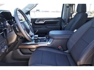 2025 Chevrolet Silverado 1500 Crew Cab Short Box 4-Wheel Drive LT 1LT