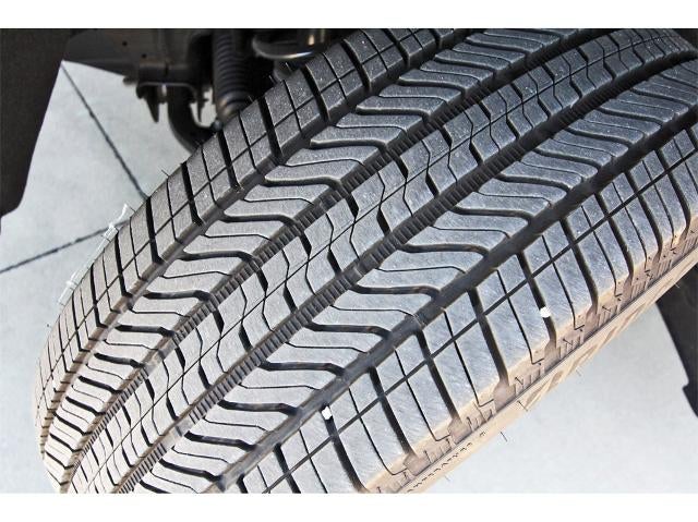 2025 Chevrolet Silverado 1500 Crew Cab Short Box 4-Wheel Drive LT 1LT