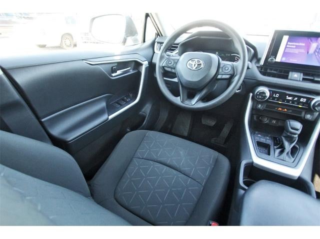 2023 Toyota RAV4 XLE FWD (GS)