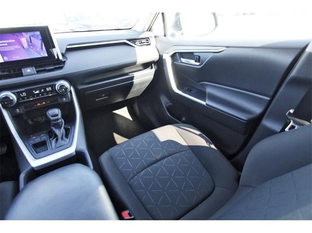 2023 Toyota RAV4 XLE FWD (GS)