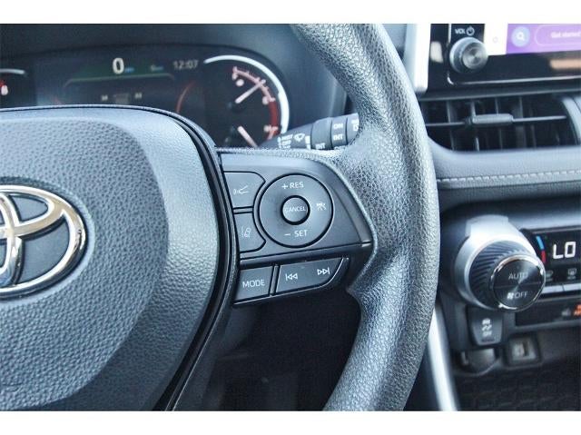 2023 Toyota RAV4 XLE FWD (GS)