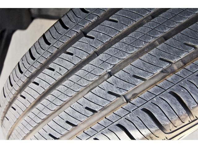 2023 Toyota RAV4 XLE FWD (GS)