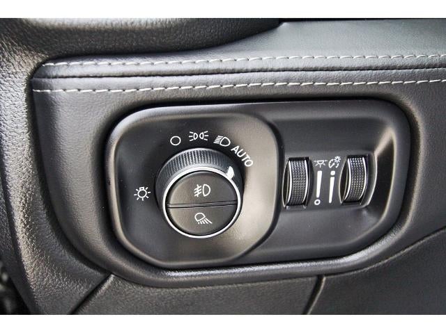 2025 RAM 3500 Limited 4x4 Mega Cab 6'4" Box