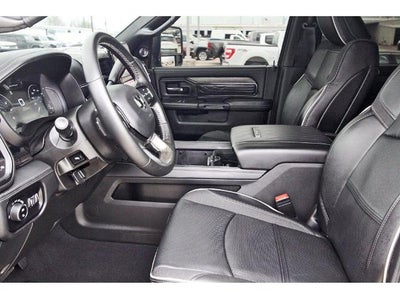 2025 RAM 3500 Limited 4x4 Mega Cab 6'4" Box