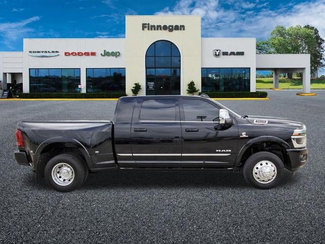 2025 RAM 3500 Limited 4x4 Mega Cab 6'4" Box