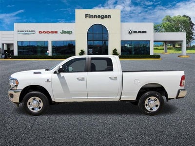 2022 RAM 2500 Big Horn 4x4 Crew Cab 6'4" Box
