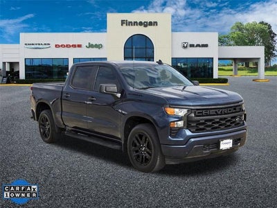 2022 Chevrolet Silverado 1500 Crew Cab Short Box 2-Wheel Drive Custom