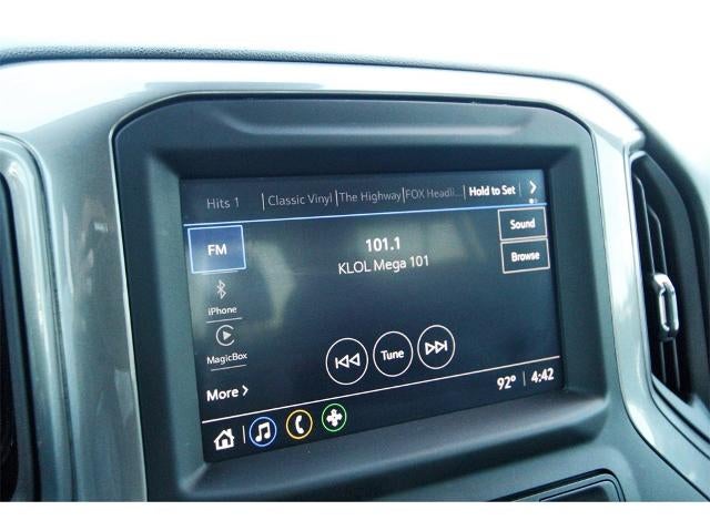 2022 Chevrolet Silverado 1500 Crew Cab Short Box 2-Wheel Drive Custom