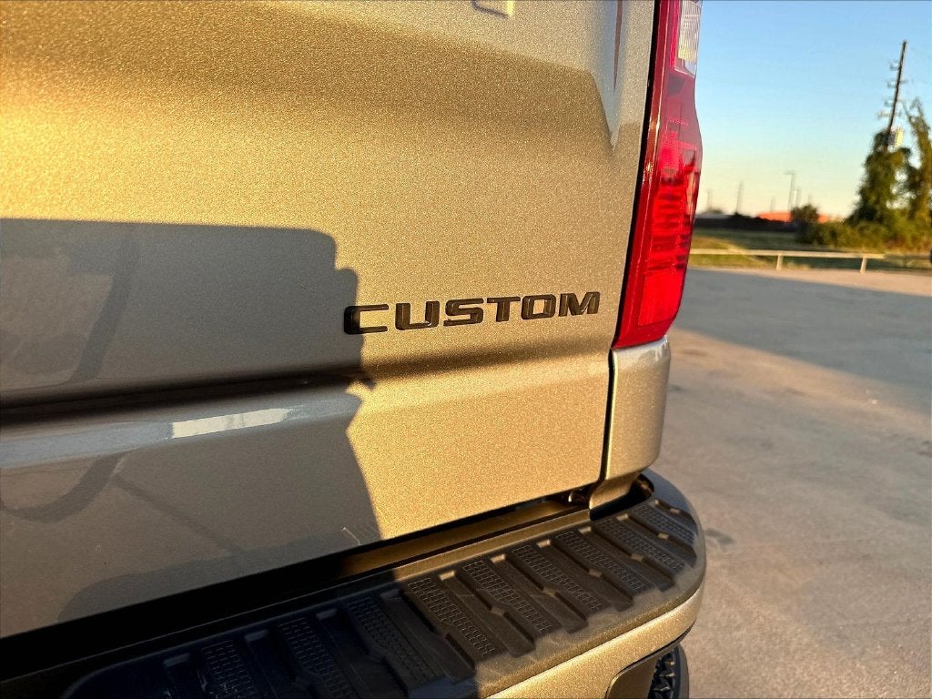 2023 Chevrolet Silverado 1500 Custom