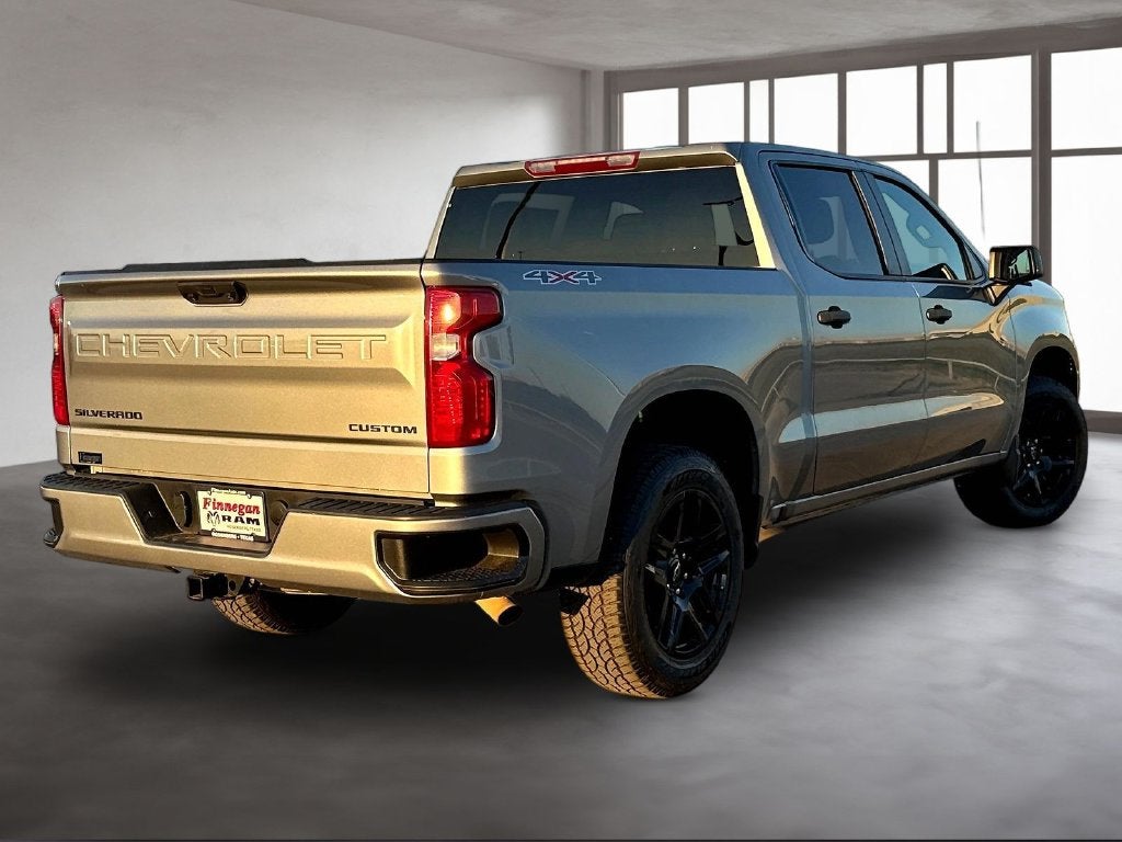 2023 Chevrolet Silverado 1500 Custom