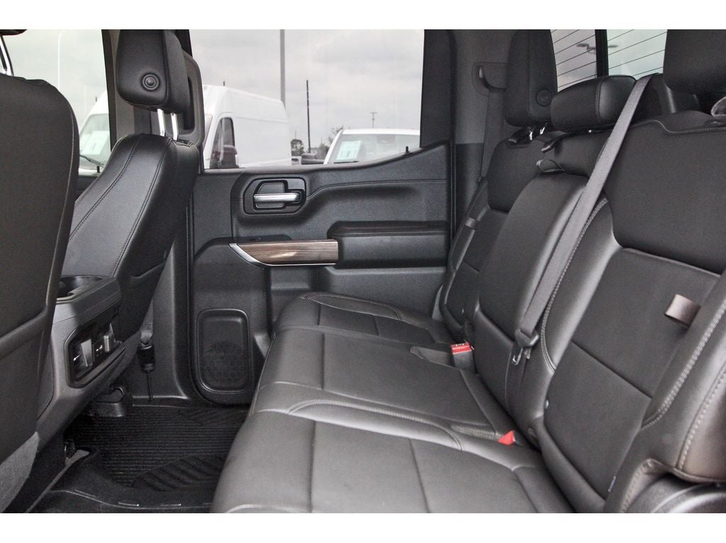 2020 Chevrolet Silverado 1500 4WD Crew Cab Short Bed RST